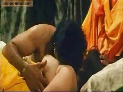 গা skin় চামড়ার প্রিয়তম তাতিয়ানা ফক্সক্স এই আন্তraজাতি দৃশ্য ইংলিশ সেক্স ভিডিও উপভোগ করে