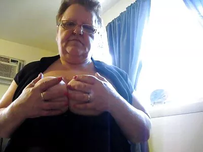 Blowjob এবং যৌনসঙ্গম জন্য  stepbrother থেকে নগ্ন redhead